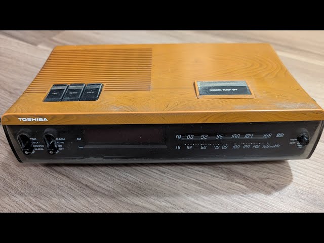 TOSHIBA ラジオ RC-807F 1972年 1972年 TOSHIBA 東芝 RC807F