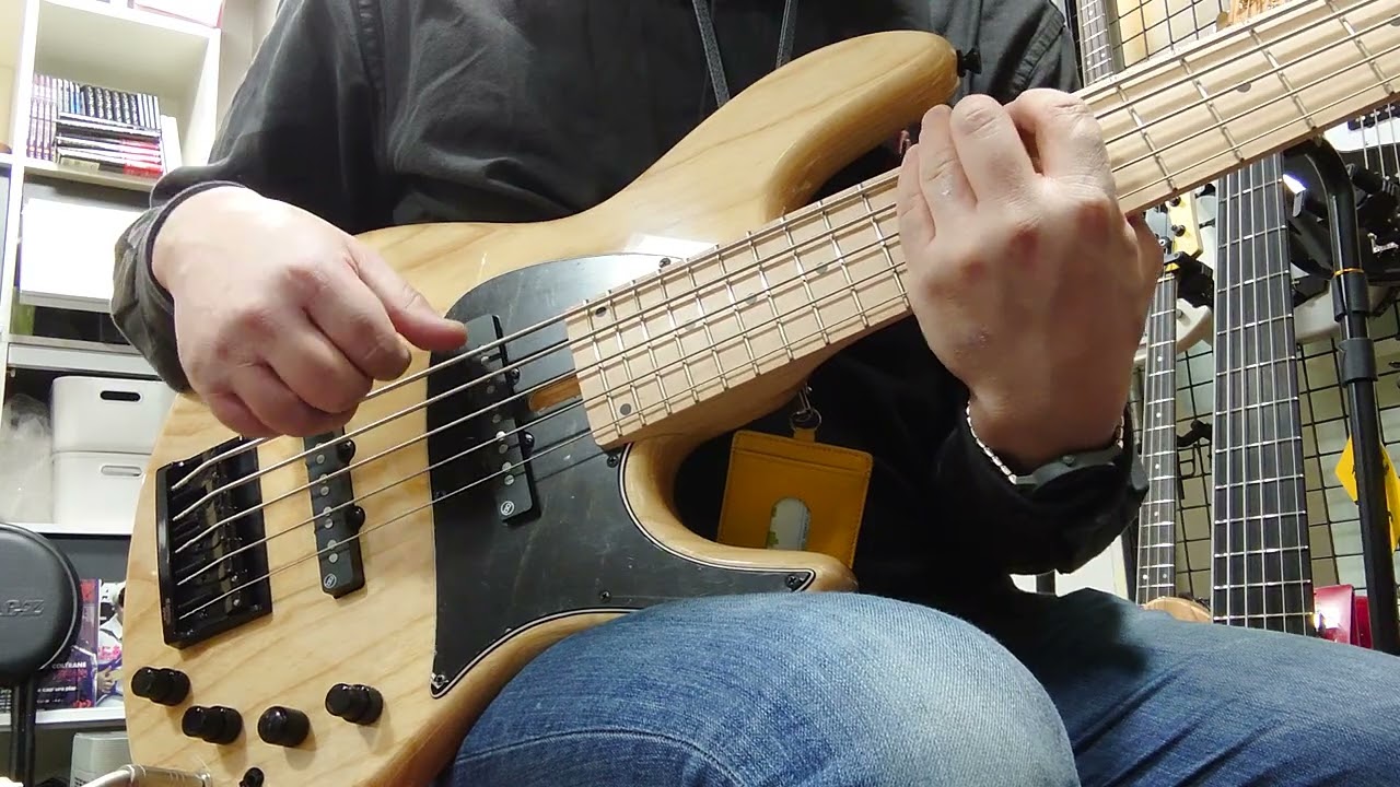 Fodera NYC Empire 5 Strings 70FH/24 Natural DEMO - YouTube
