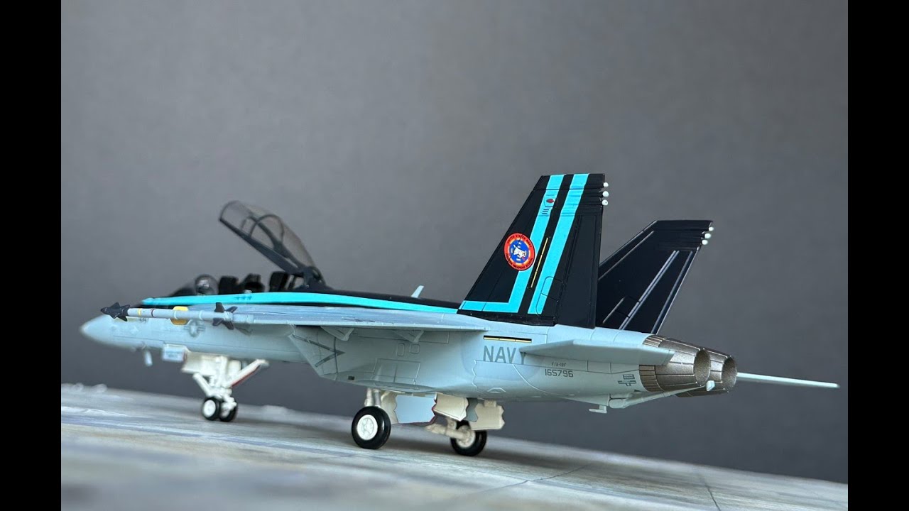 HobbyMaster F/A-18F Super Hornet TOPGUN 50th Anniversary Review