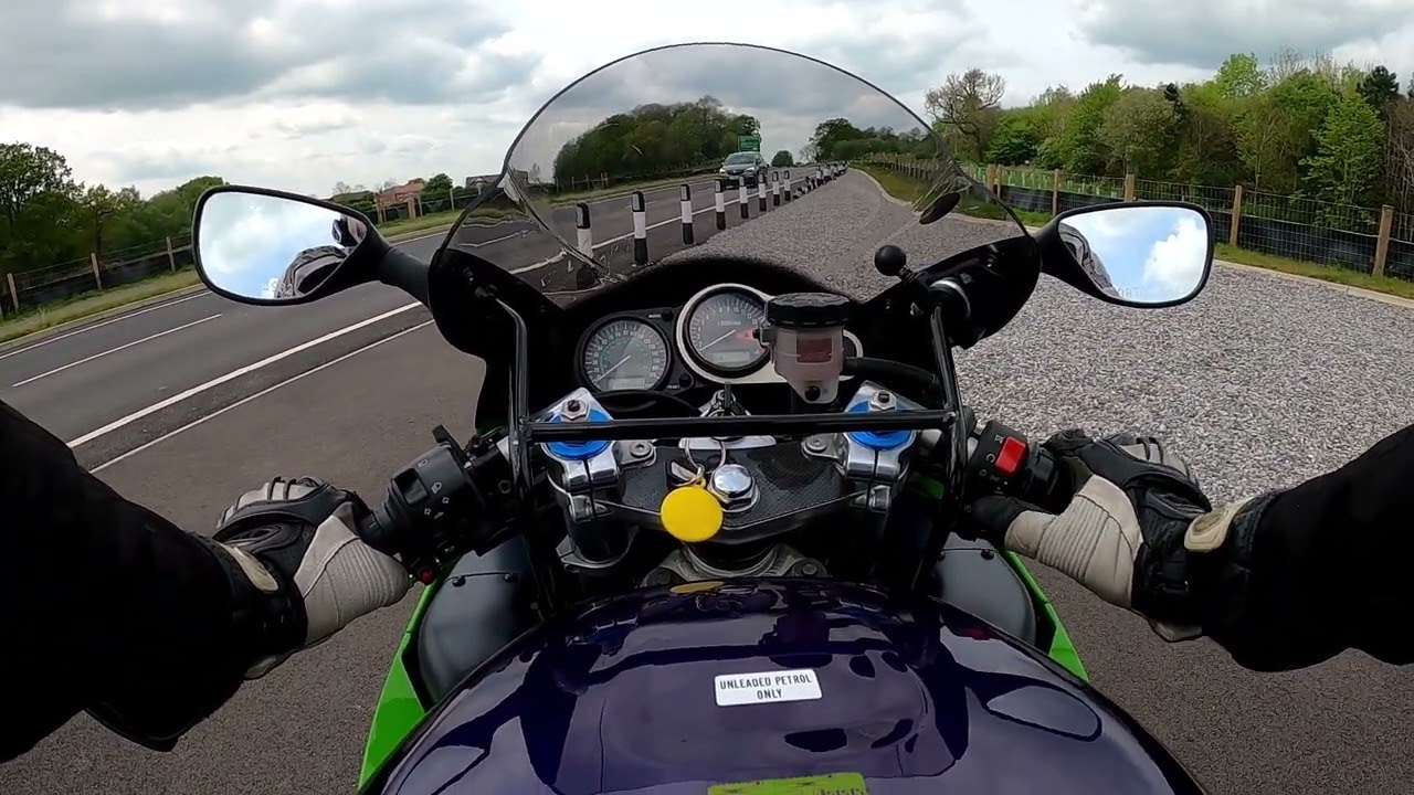 1998 Kawasaki ZX6R Walkaround & Test Ride. - YouTube