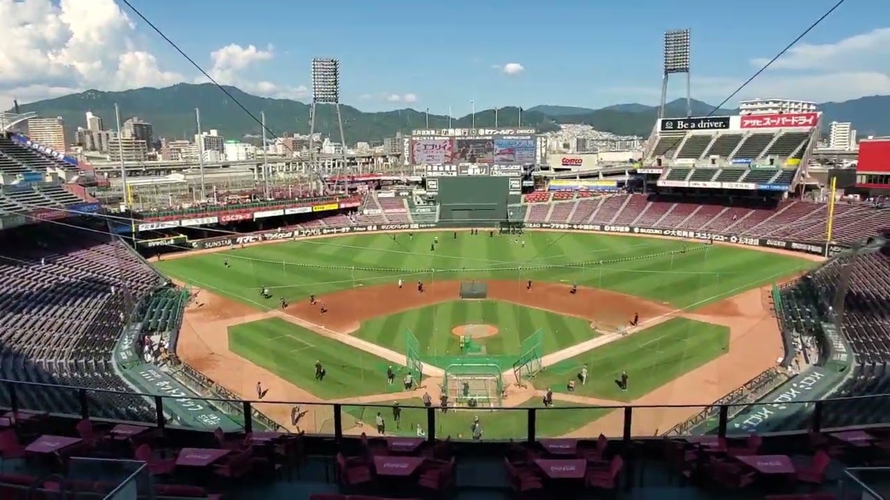 20230820 マツダスタジアム 16時の指定席開場のアナウンスと球場風景