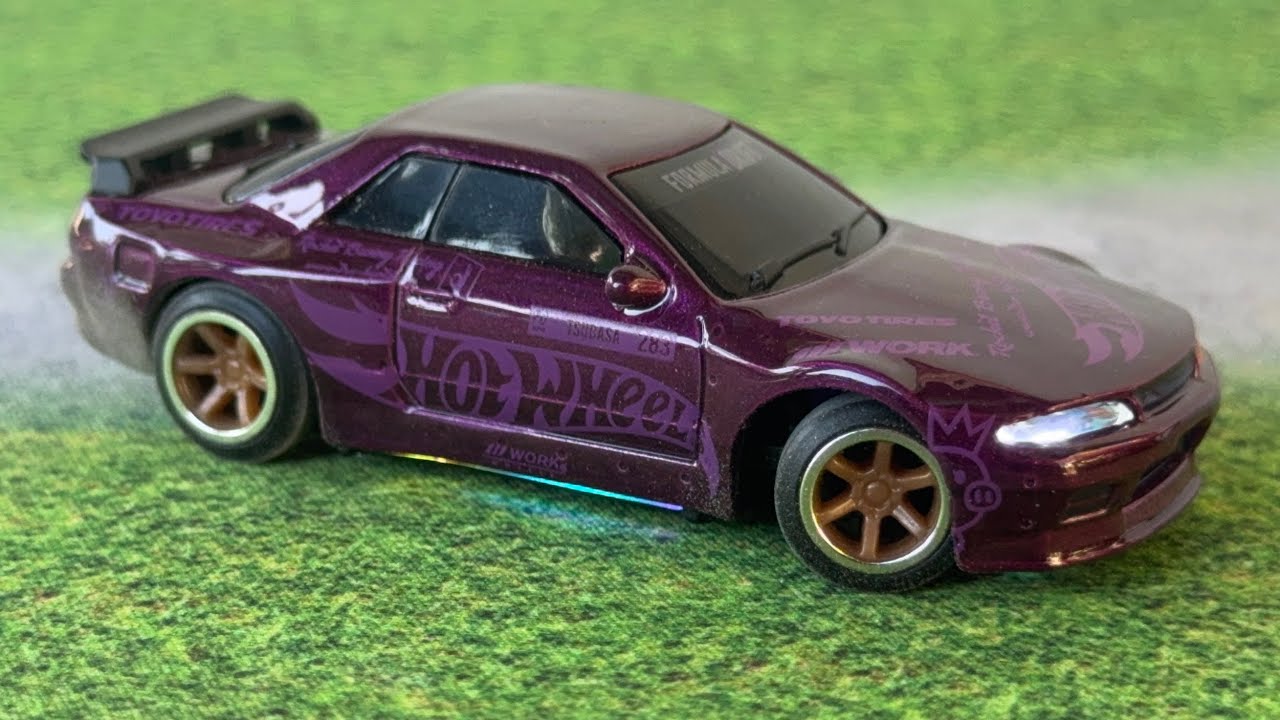 Playing around with the Hot Wheels Pandem Nissan Skyline R32 RC