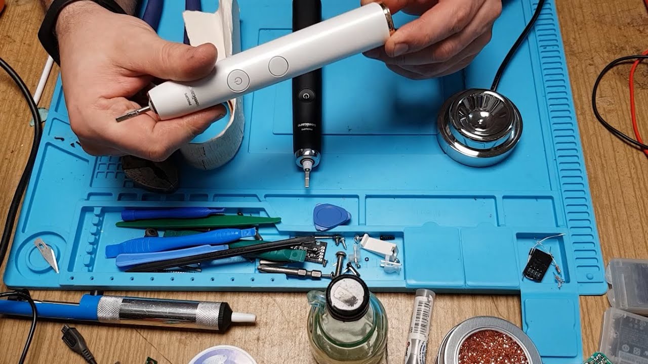 NEW Philips Sonicare DiamondClean SMART opening and repair - YouTube