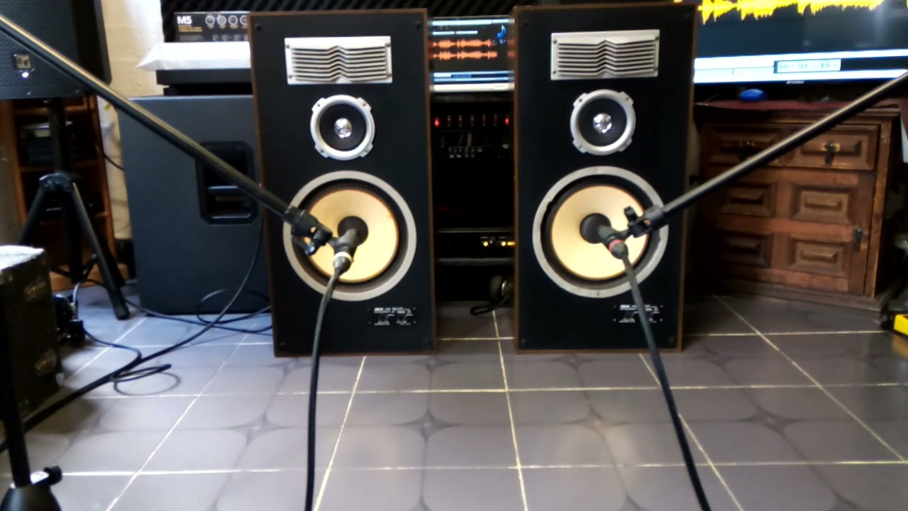Prueba de audio Akai SW -T70 - YouTube