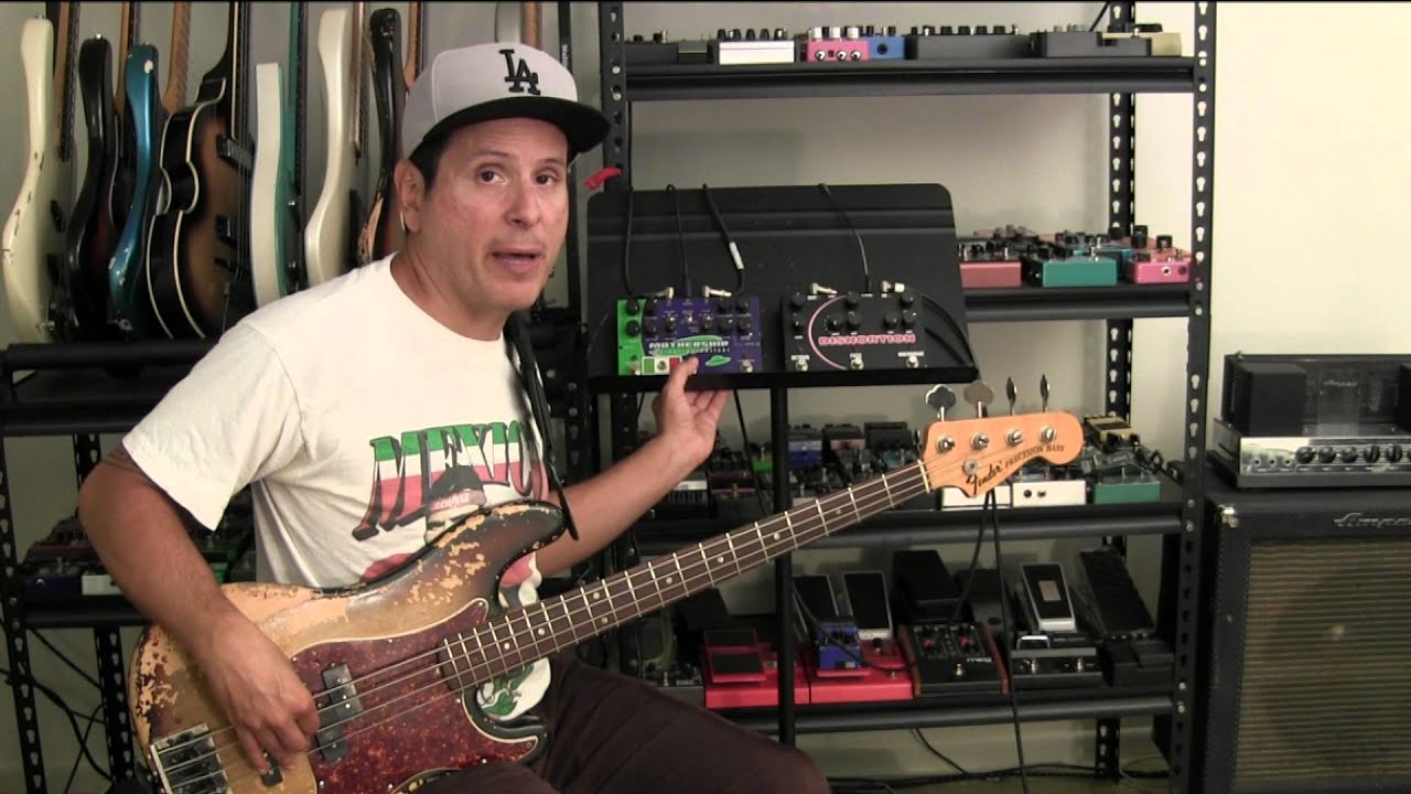 Pigtronix The Mothership Analog Synthesizer - YouTube