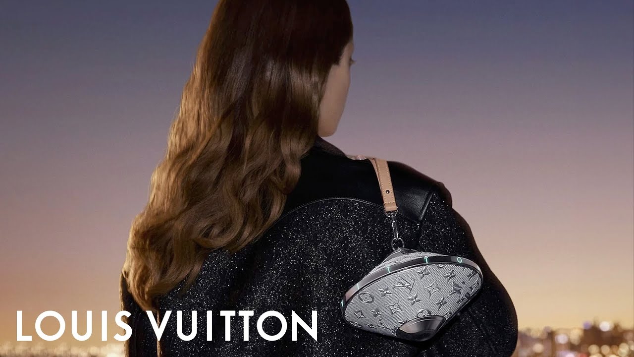 Louis Vuitton Horizon Light Up Speaker | LOUIS VUITTON - YouTube