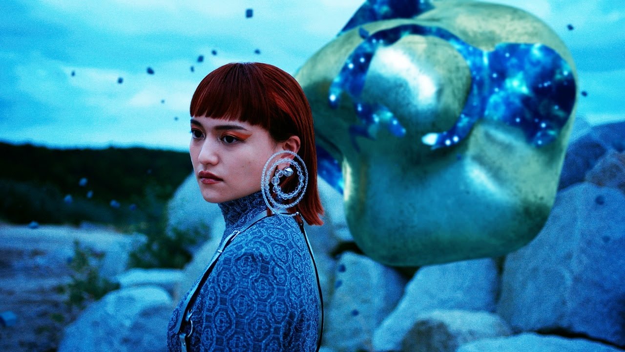 iri、5周年ベストAL『2016-2020』詳細発表 KYNE描き下ろしのジャケ