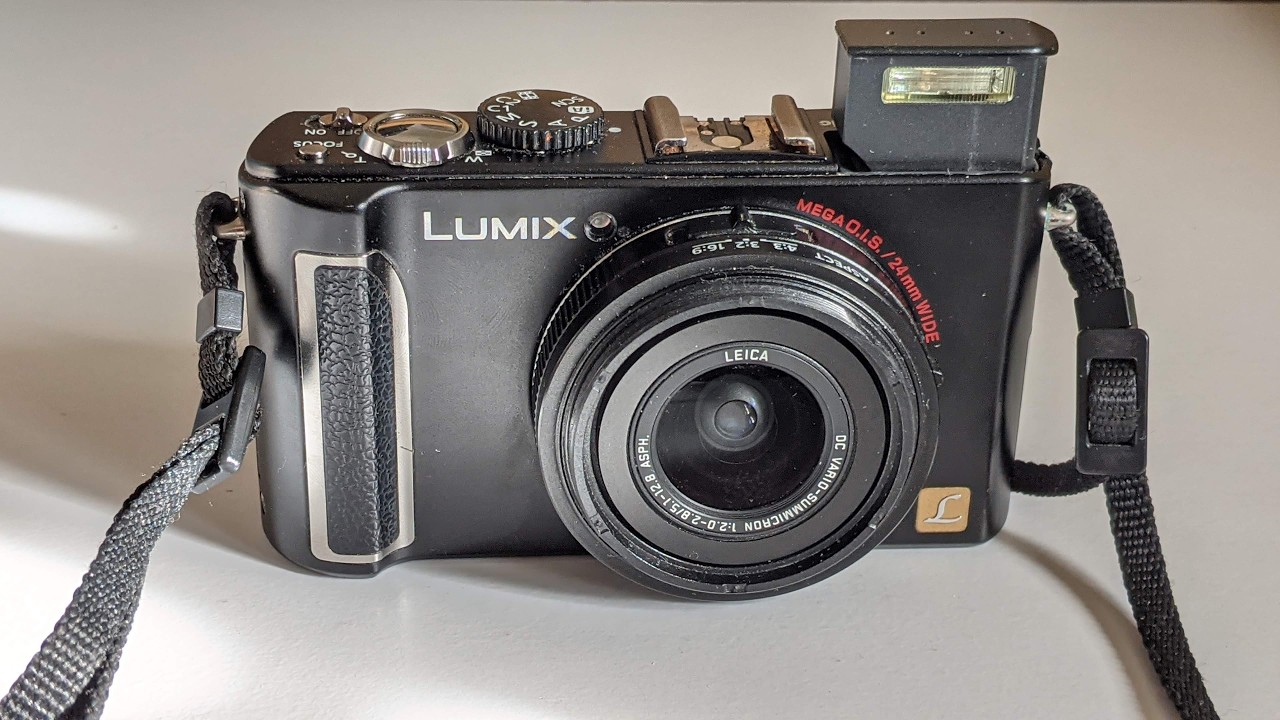 REVIEW: Panasonic Lumix LX3 in 2025 - Secret Budget Leica Digicam