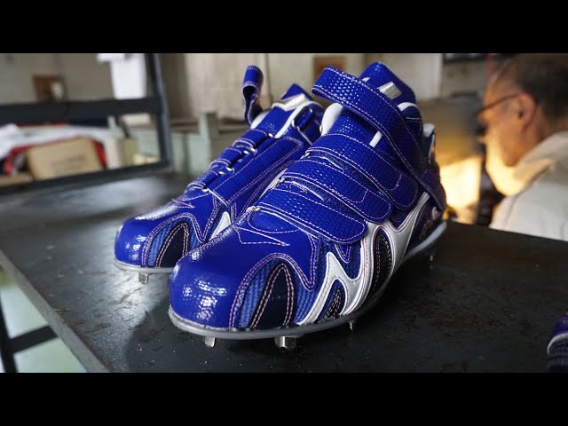 日本製 野球スパイクの製造【ジャガーズ創工】 - YouTube