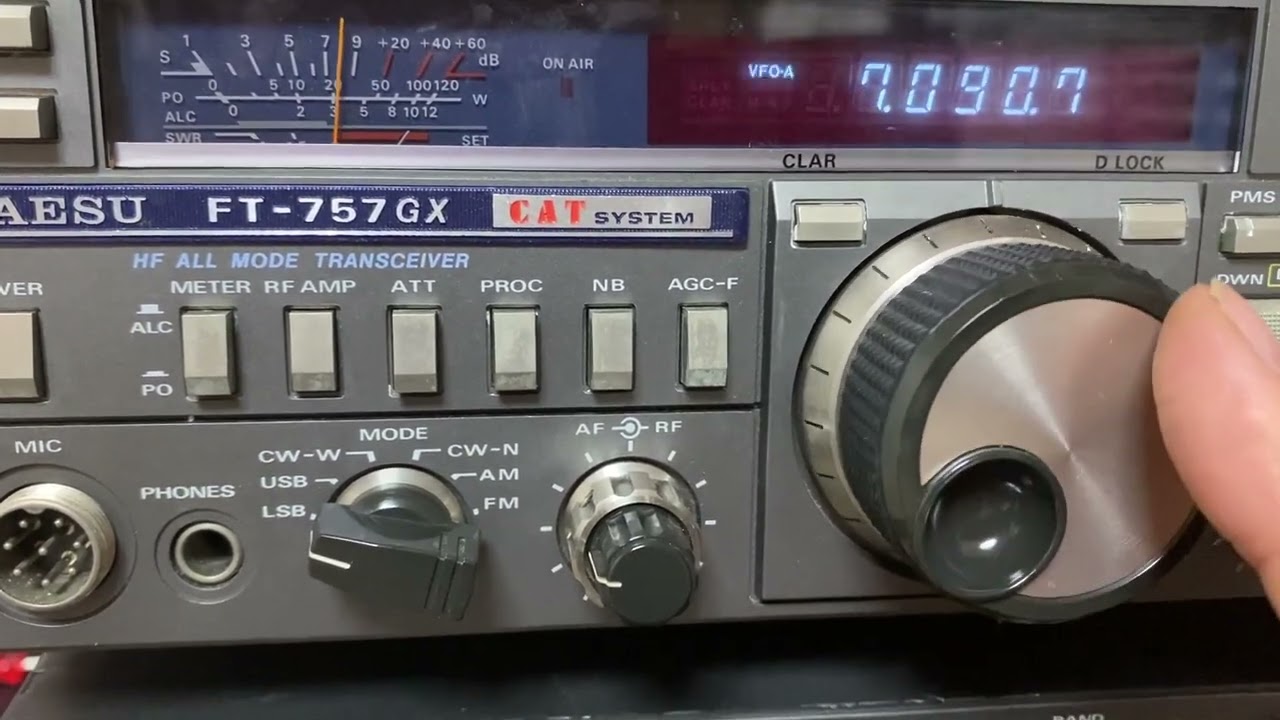 FT-757GX+FC-700+FTV-700+FP-757HD - YouTube