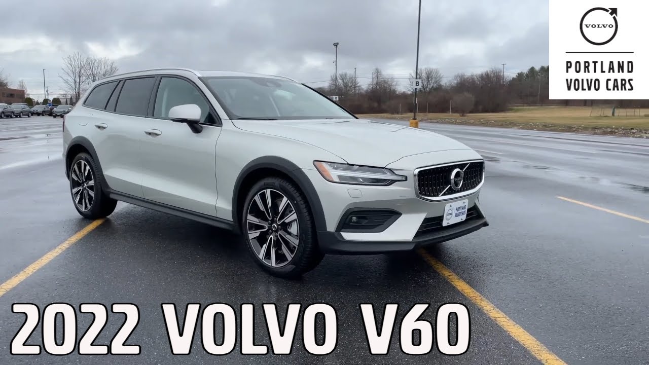 Birch Light Metallic 2022 Volvo V60 Cross Country / Walkaround