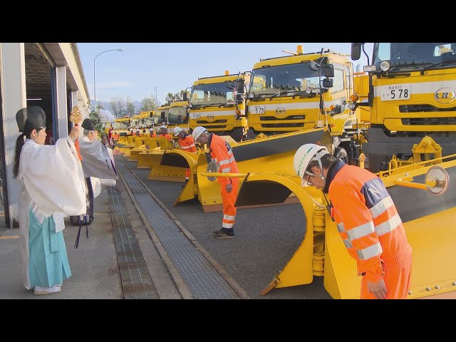 Snowplow departure ceremony for winter highway safety in Numata