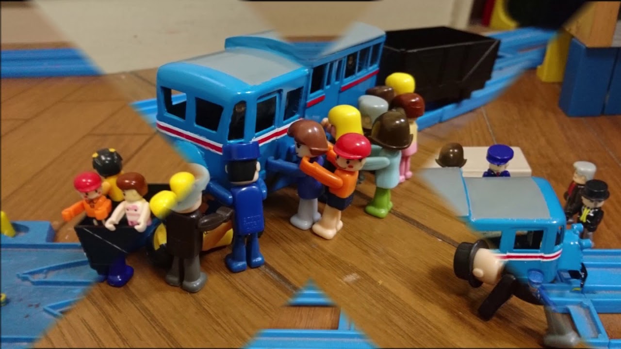 珍列車を作ろう根室拓殖鉄道 キハ3 銀龍号 - YouTube