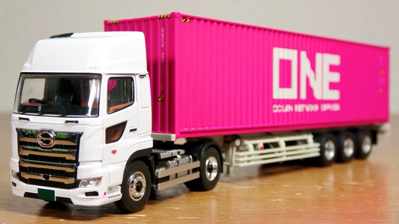 Total purchase price exceeded ¥40,000! High-quality Tomica Tomica