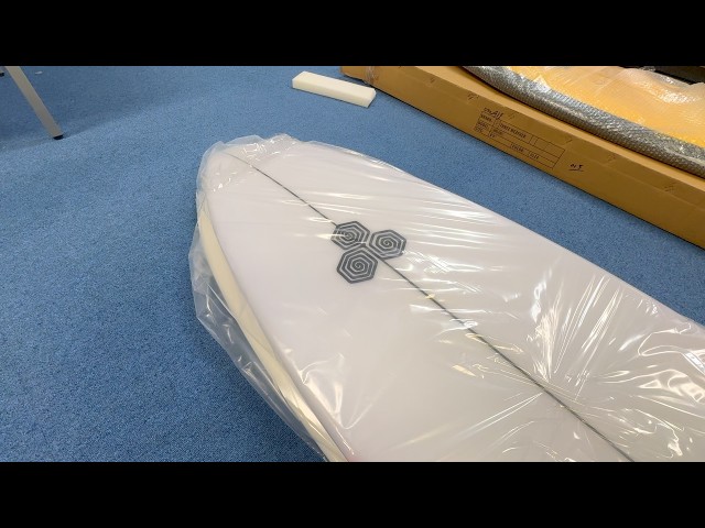 ニューボード4本到着しました！ - YouTube