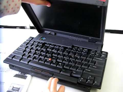ThinkPad 701 バタフライキーボード（butterfly keyboard） - YouTube