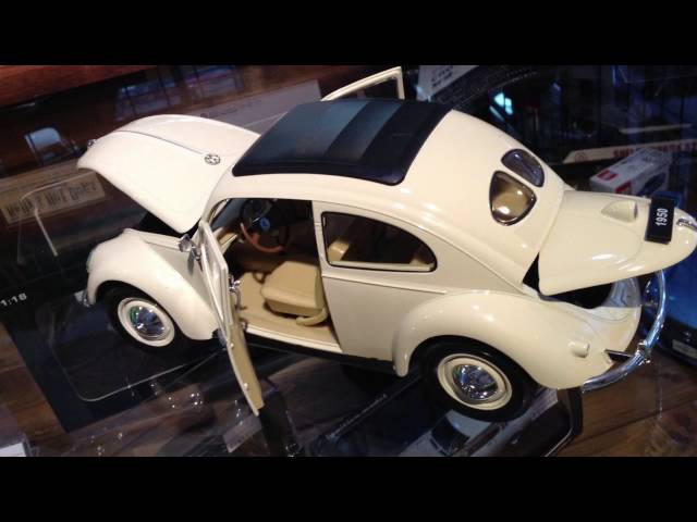 Welly 1/18 1950 Volkswagen Classic Old Beetle Split Window