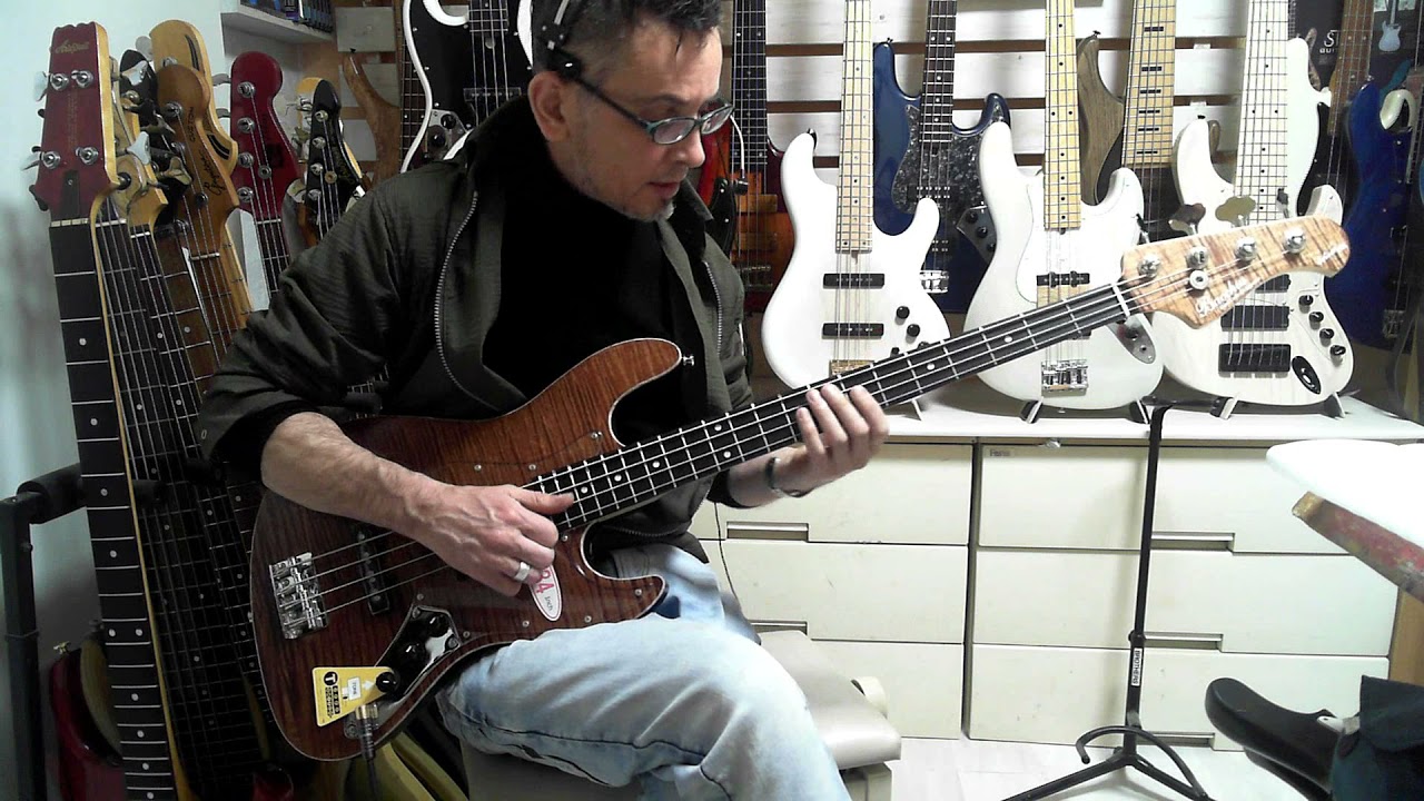 Beauty on a budget: Bacchus WL434 FM BASS REVIEW / BASS DEMO - YouTube