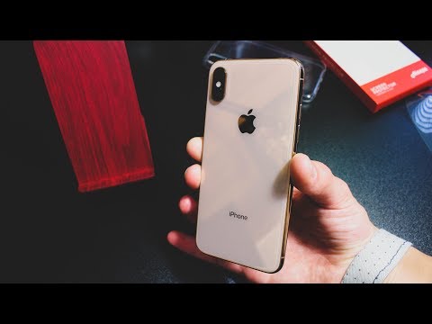 Apple iPhone XS Gold 64GB Unboxing - YouTube