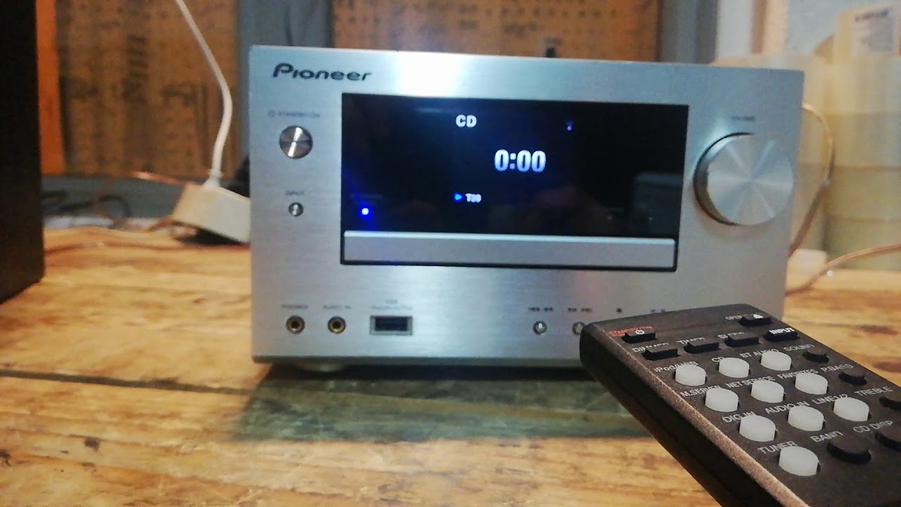 Receiver PIONEER XC-HM81-S - YouTube
