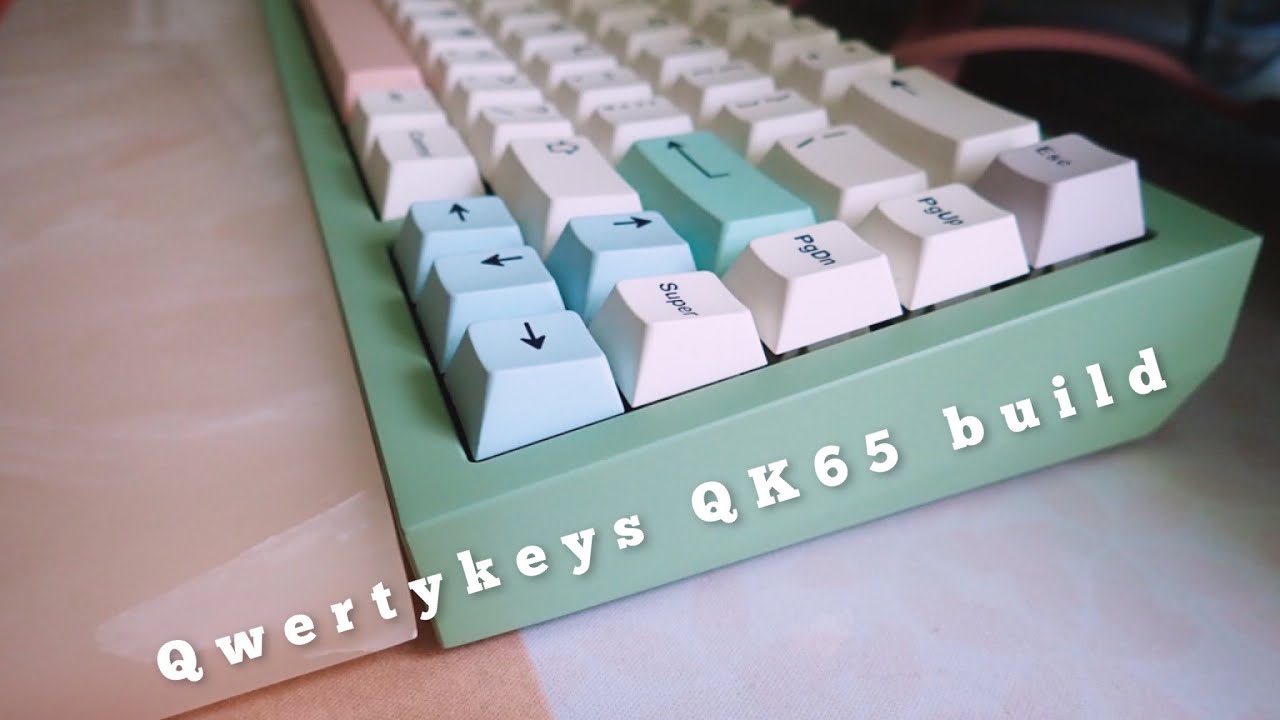 Qwertykeys QK65 build \ Green and gold colourway💛 - YouTube