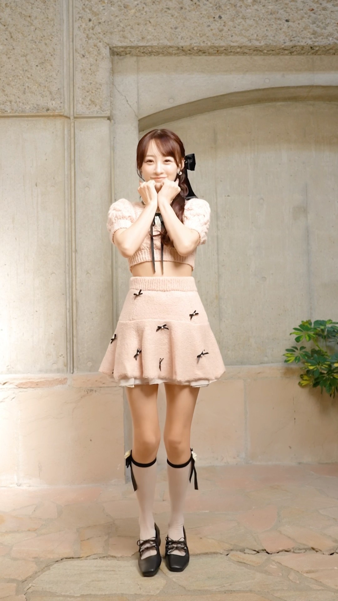 ラブソングに襲われる 」ピンクニット衣装 全身DANCE ver