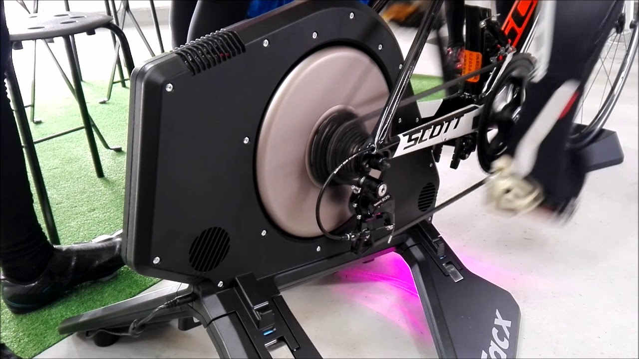 TACX NEO Smart T2800 | ローラー台 - ROOM ROADERS