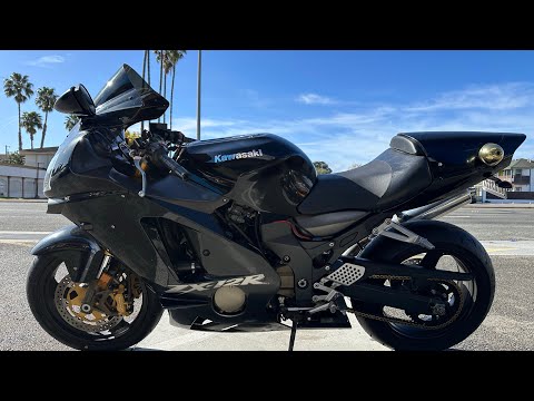 2005 Kawasaki Ninja ZX-12r Sounds great w D&D exhaust in the