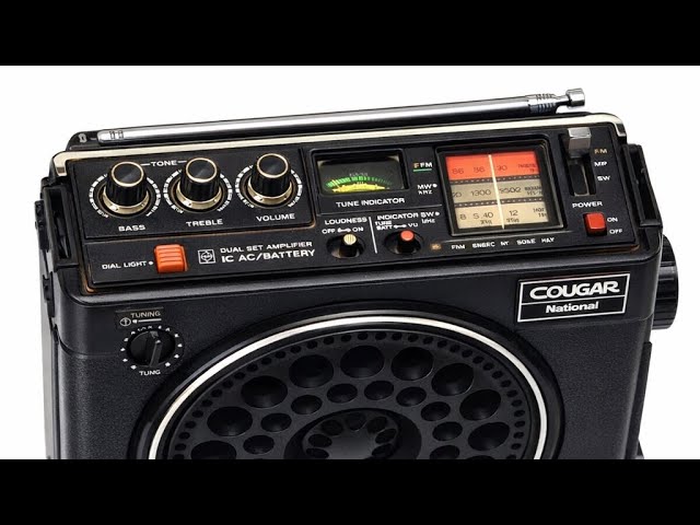 Review: National Panasonic RF888 Cougar Radio - YouTube