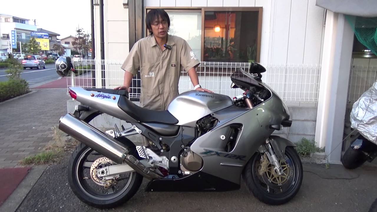 Ninja-ZX-12R Reference Video: The same silver bike as that senior