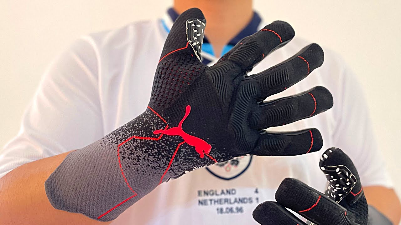 Puma FUTURE Z:ONE GRIP 1 NC BATMAN EDITION Goalkeeper Gloves - YouTube