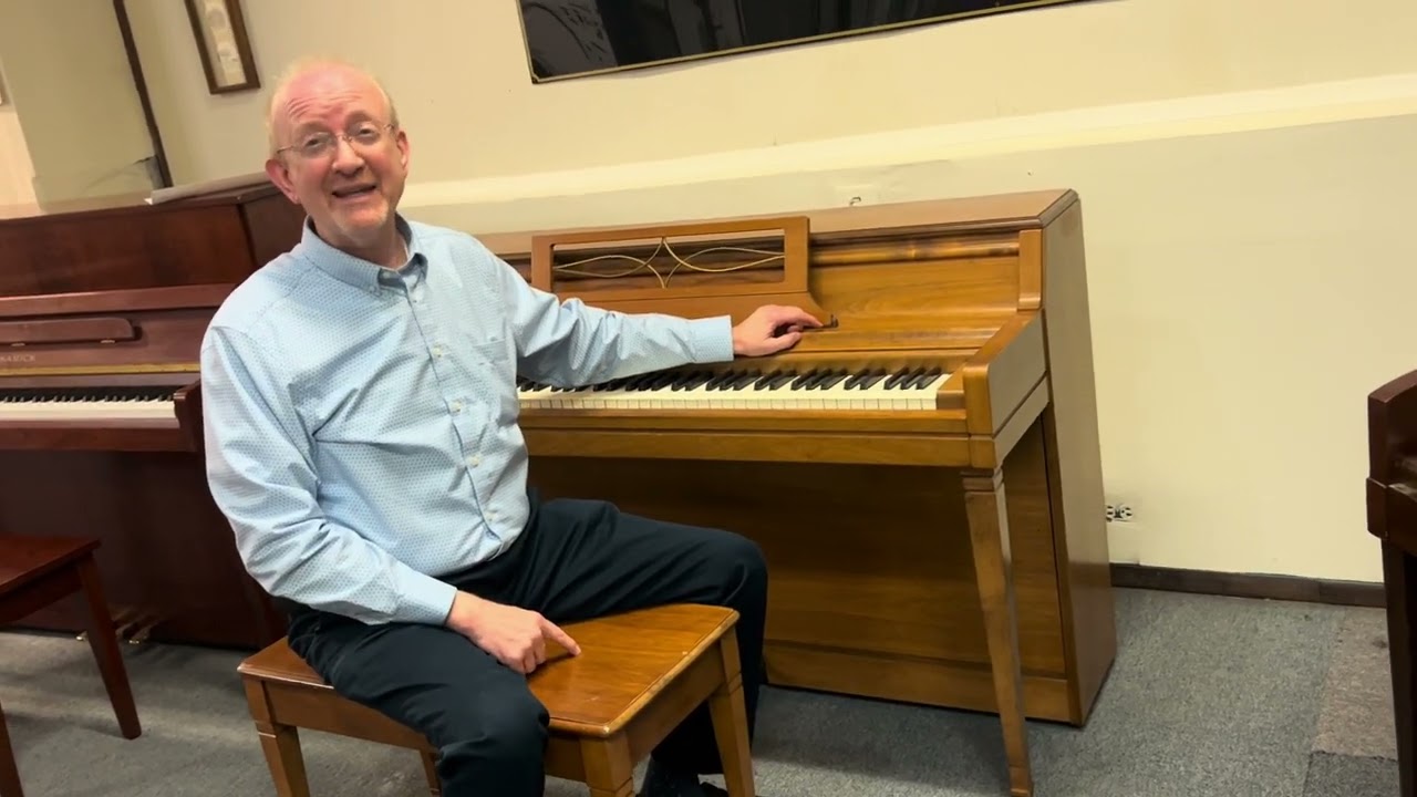 Wurlitzer Upright Made in the U.S.A. Excellent! - YouTube