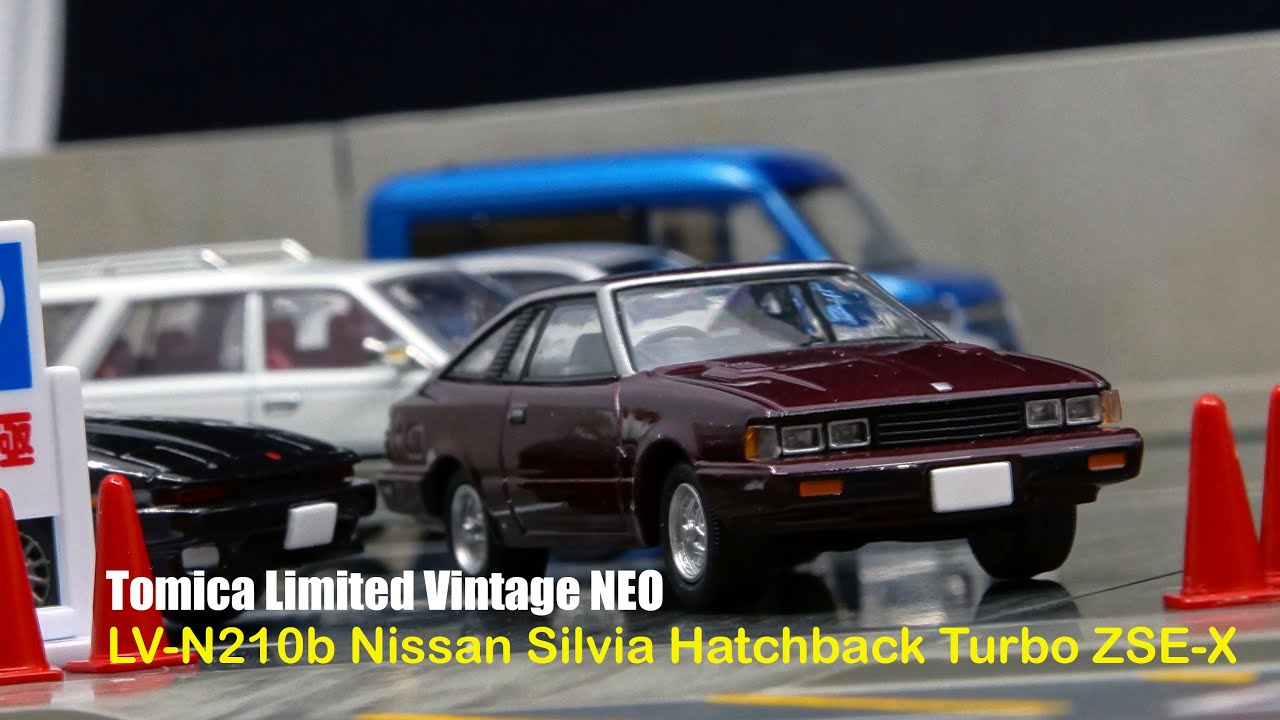 Tomica Limited Vintage NEO LV-N210b Nissan Silvia Hatchback Turbo