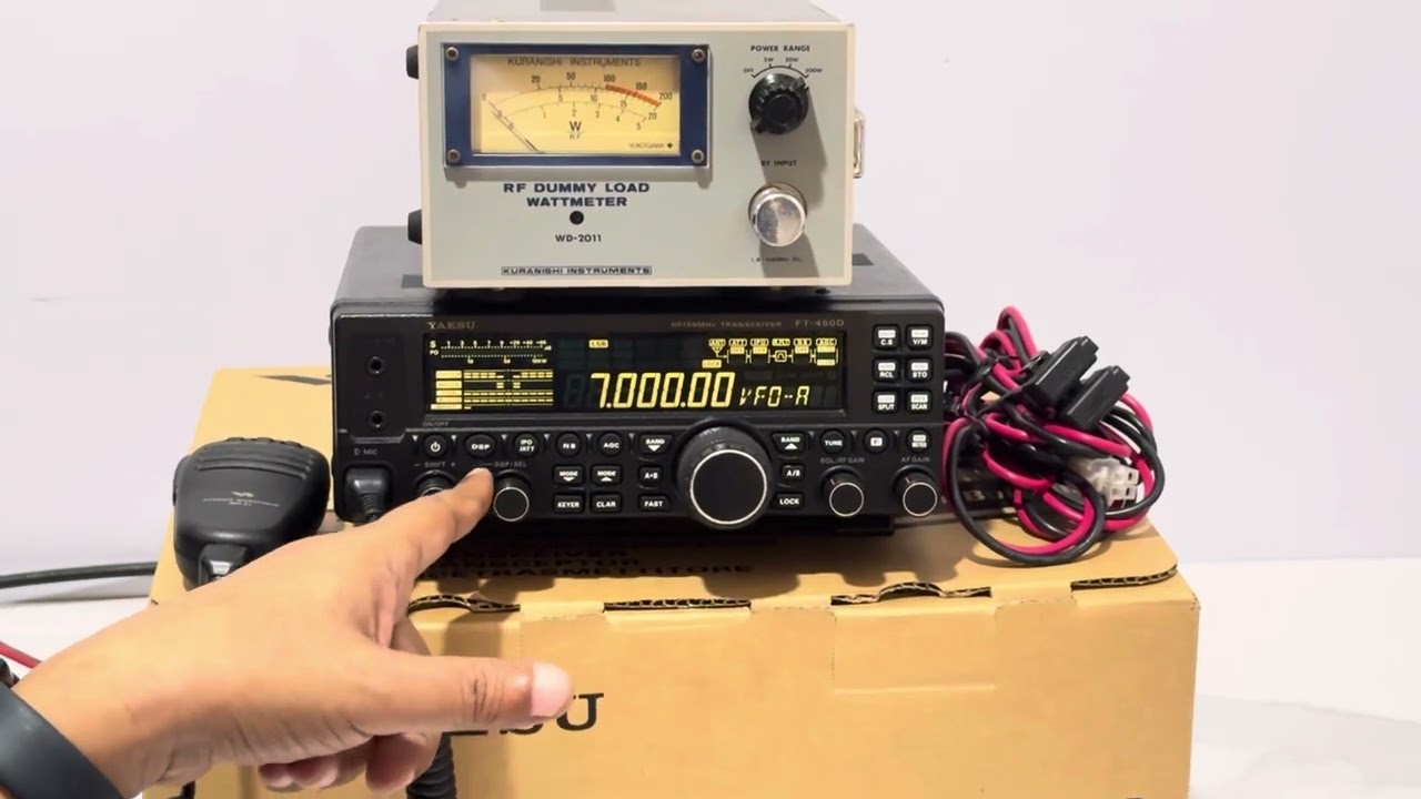 Yaesu FT-450D HF/50MHz 100W Open Duzbuk - YouTube