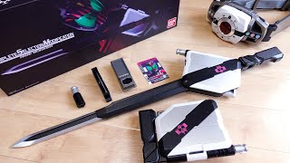 Transforms to the size seen in the movie! Even Tsukasa Kadoya's