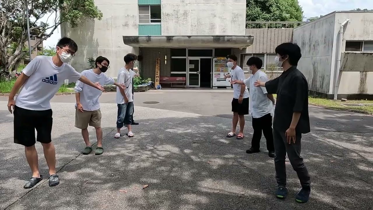 寮生による日章寮(男子寮)紹介 - YouTube