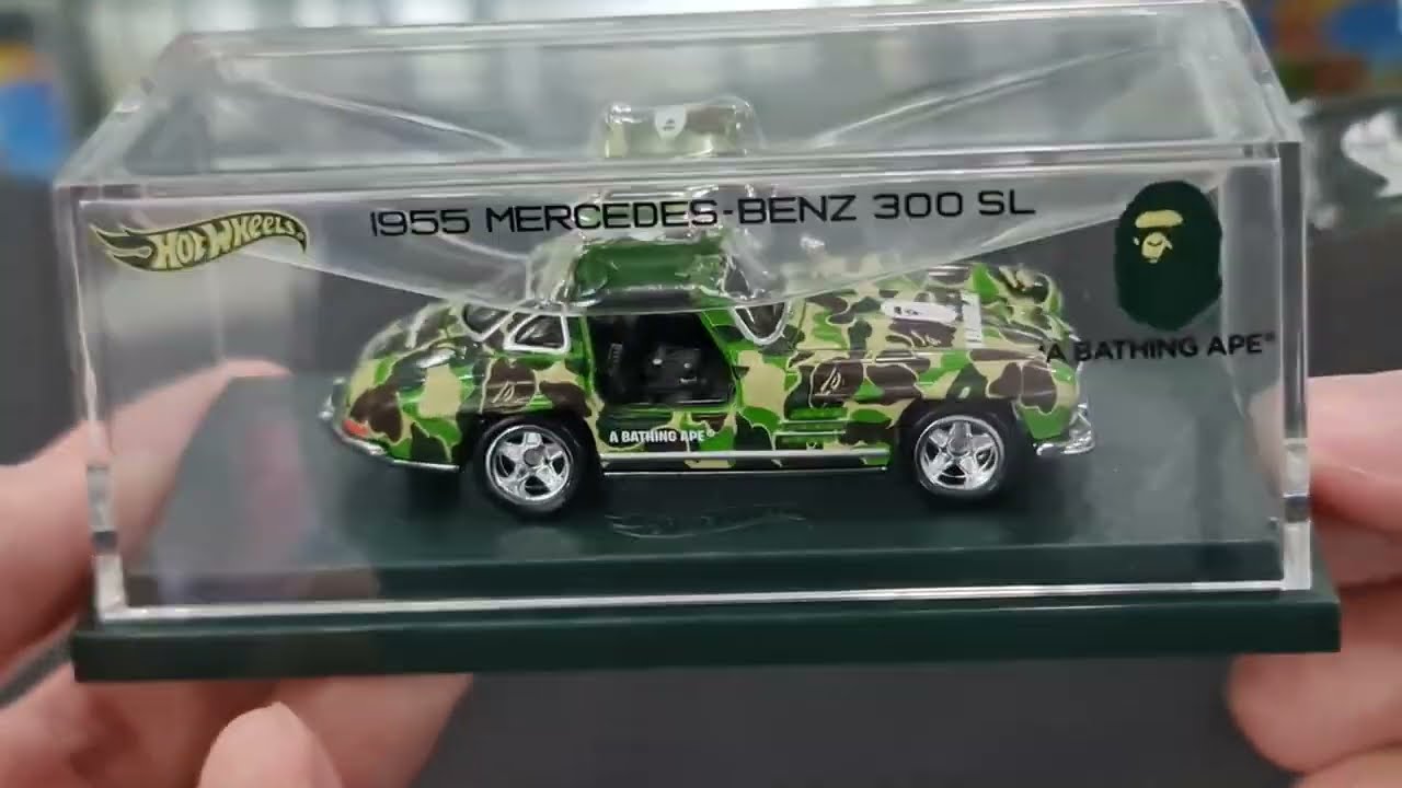 FirstLook HotWheels BAPE®︎ x Hot Wheels 1955 Mercedes-Benz 300SL