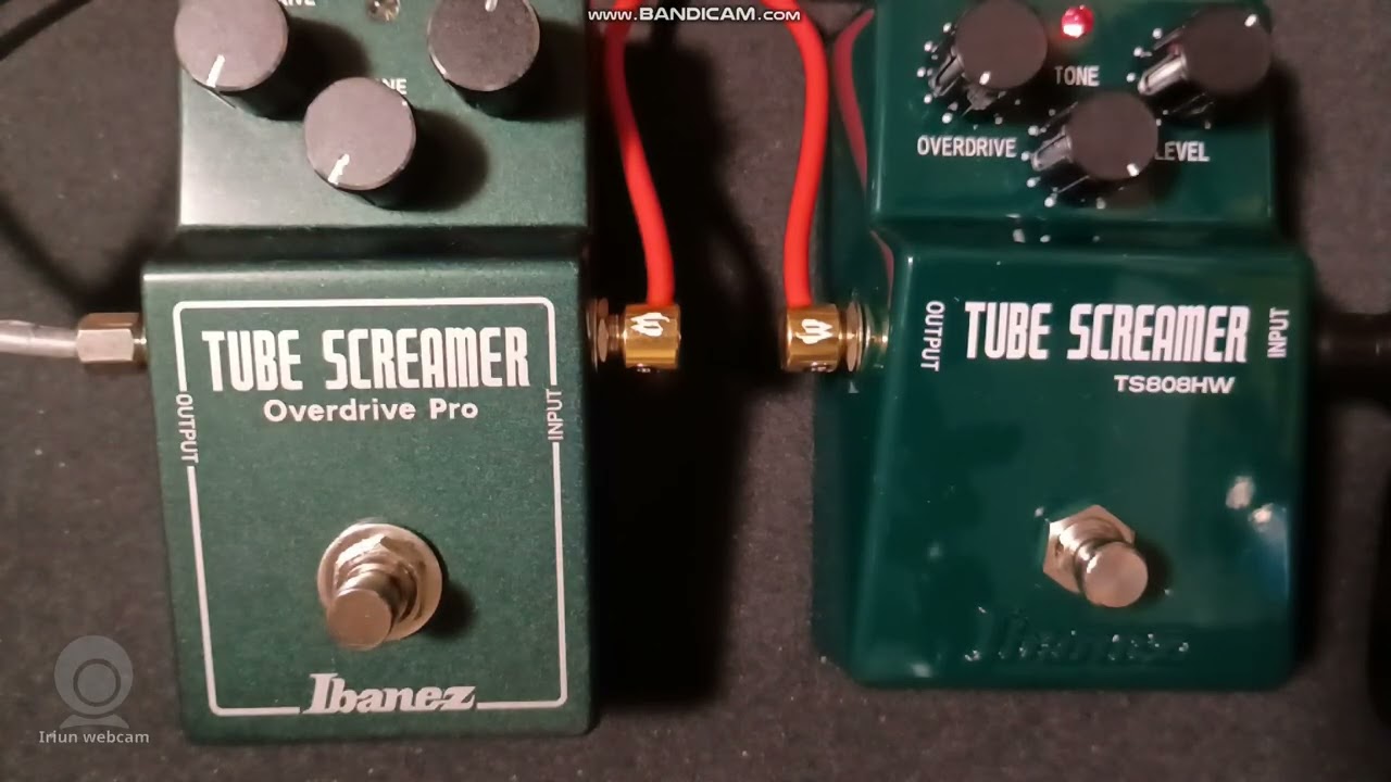Ibanez TS808 HW V1 vs V2 - YouTube