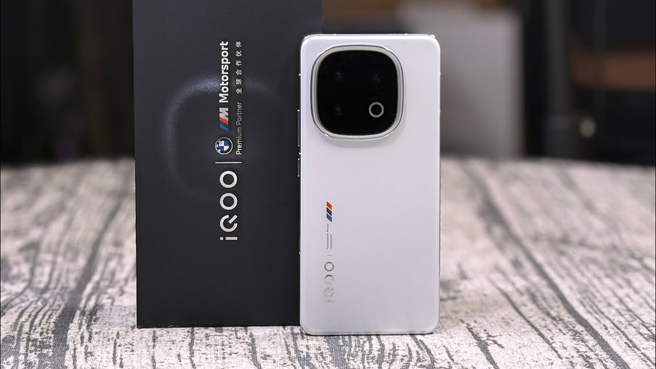 Vivo iQOO 13 BMW M Edition - Flagship Phone, Mid-Range Price