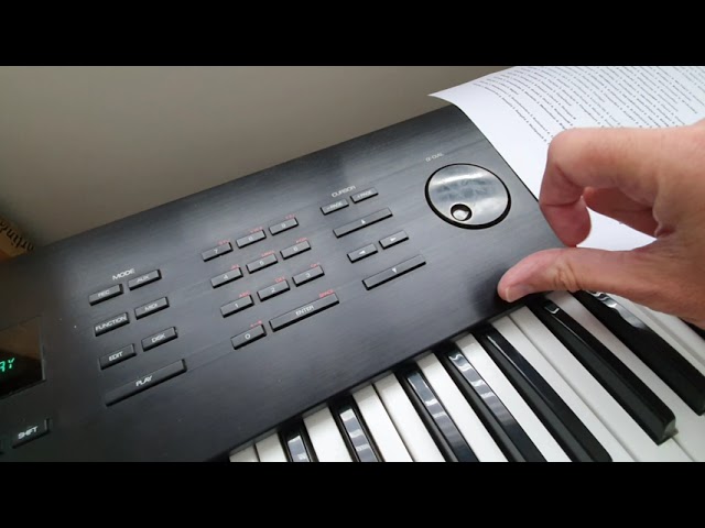 Roland S-50 Superb Sounding Sampler! - YouTube