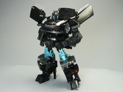 Takara Tomy Transformers Alternity Nissan GT-R Convoy Super Black