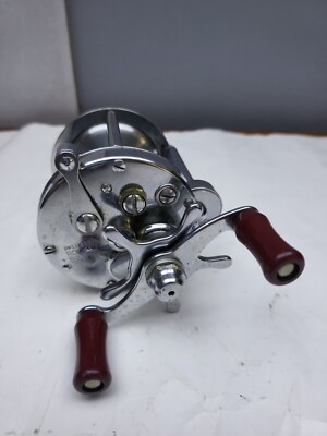 Vintage Pflueger Rocket No. 1355 Made in USA Baitcasting Fishing