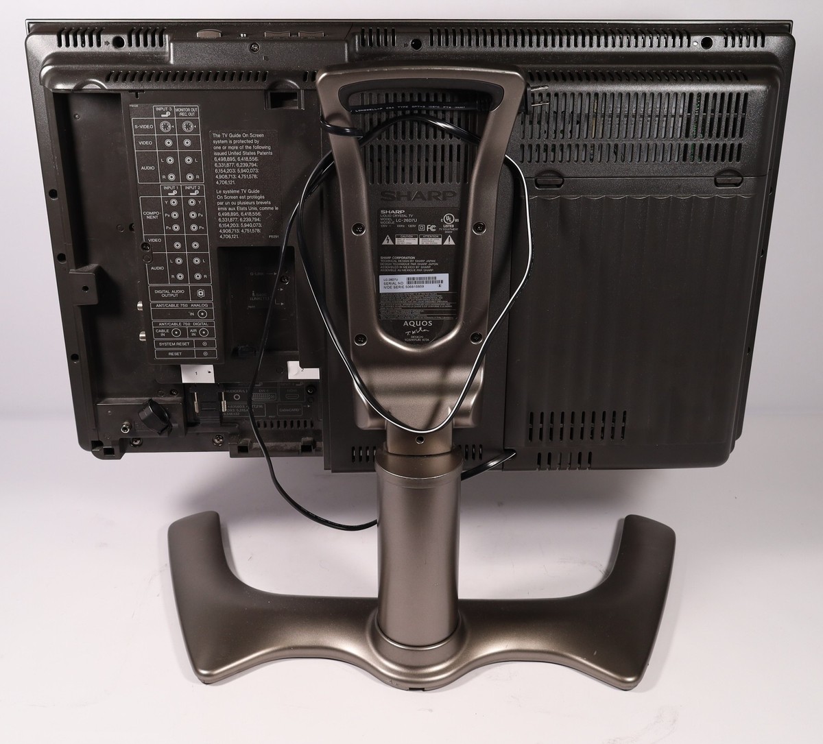 Sharp Aquos Liquid Crystal TV Model LC-26D7U With Stand (Speakers