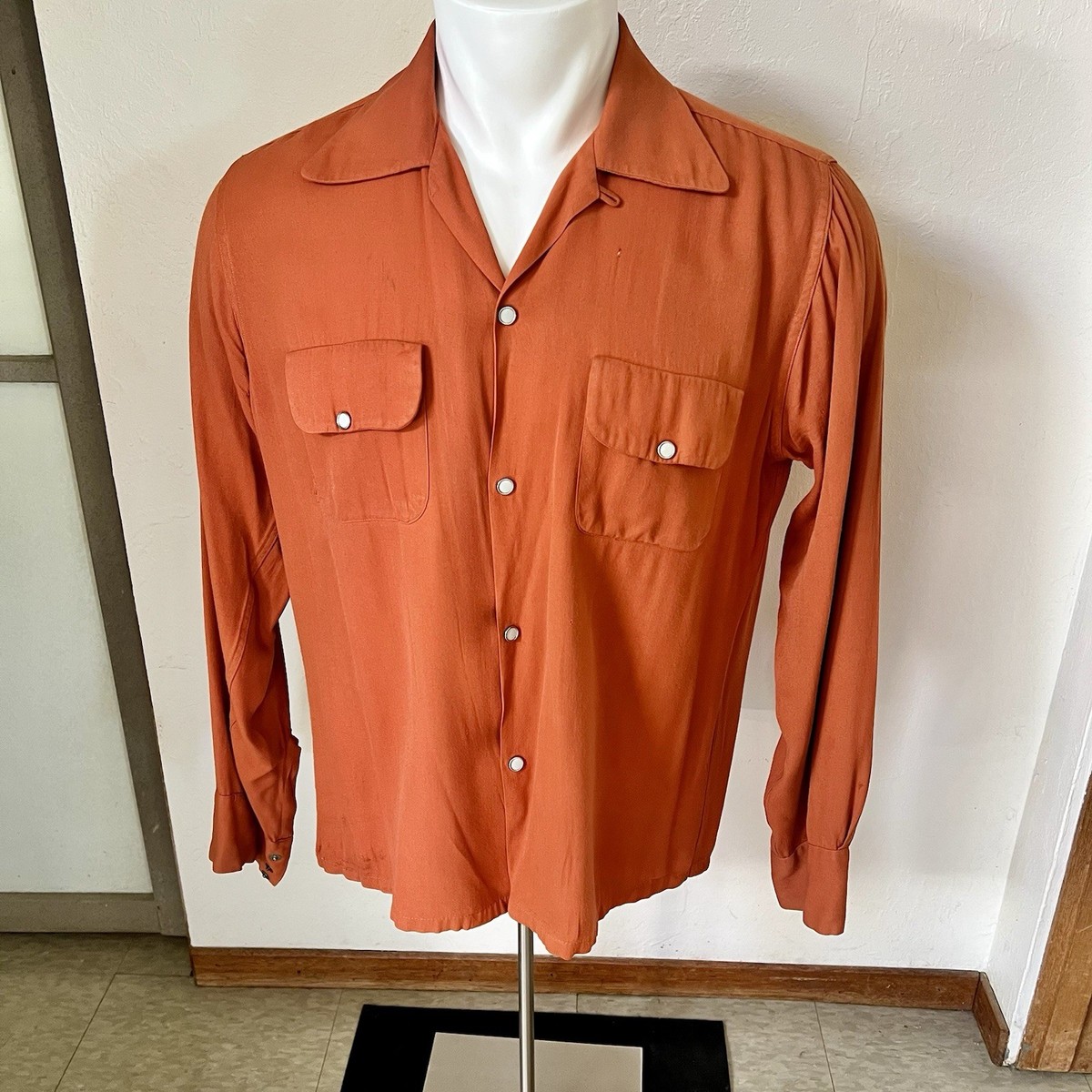 1950s Vintage Rust Color Gabardine Shirt With Pearl Snaps Flap