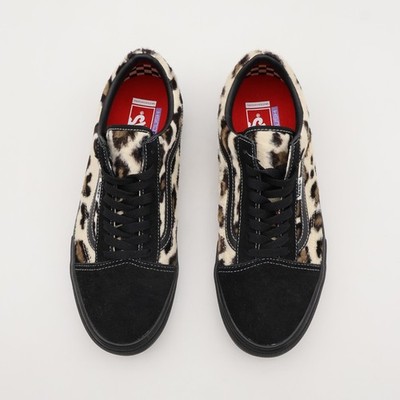 Size 6 - Supreme x Vans Skate Old Skool Leopard Pack - Black for