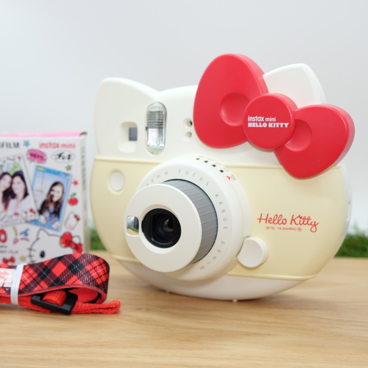 FUJIFILM Instant Camera Cheki Hello Kitty INS MINI Red Japan [Near