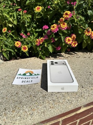 Apple iPhone 17 Pro Max UNLOCKED 256GB Silver ✓ SHIPS TODAY