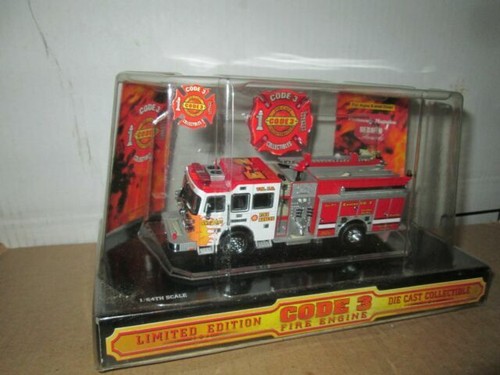 Code 3 Collectables 1/64 Scale 12304 - F.D.N.Y. Fire Engine New