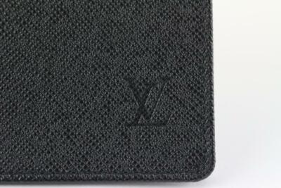 Louis Vuitton Black Taiga Leather Card Holder ID Case 1217lv20 | eBay