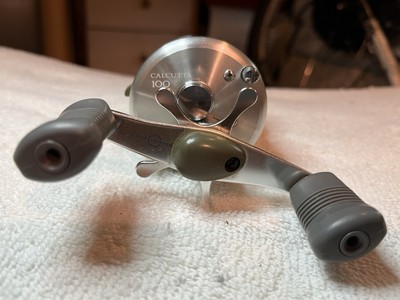 Vintage 1992 Shimano Silver Calcutta 100 Baitcasting Fishing Reel
